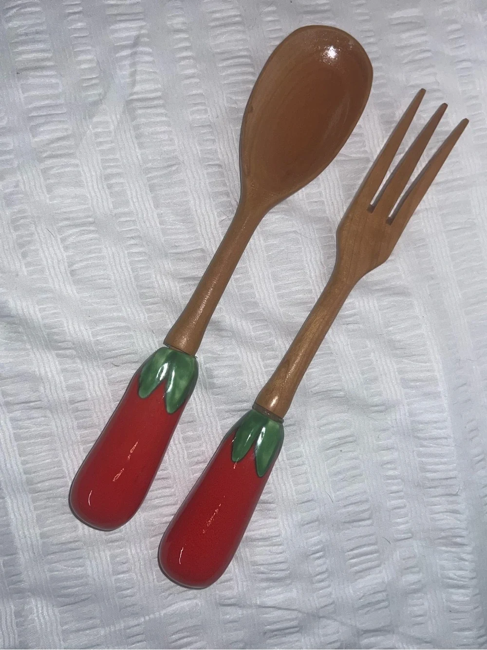 Wooden Salad Serving Set with Red Tomato Handles